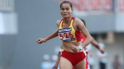 Sprinter Quach Thi Lan captures the only medal for Vietnam on day nine of competition.