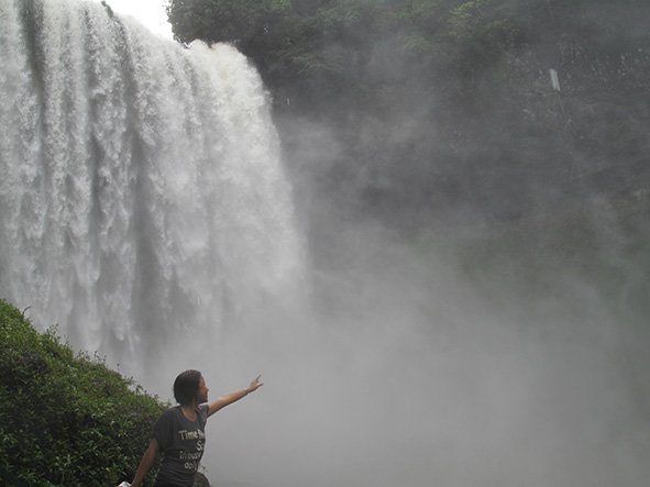 A view of Dambri Waterfall