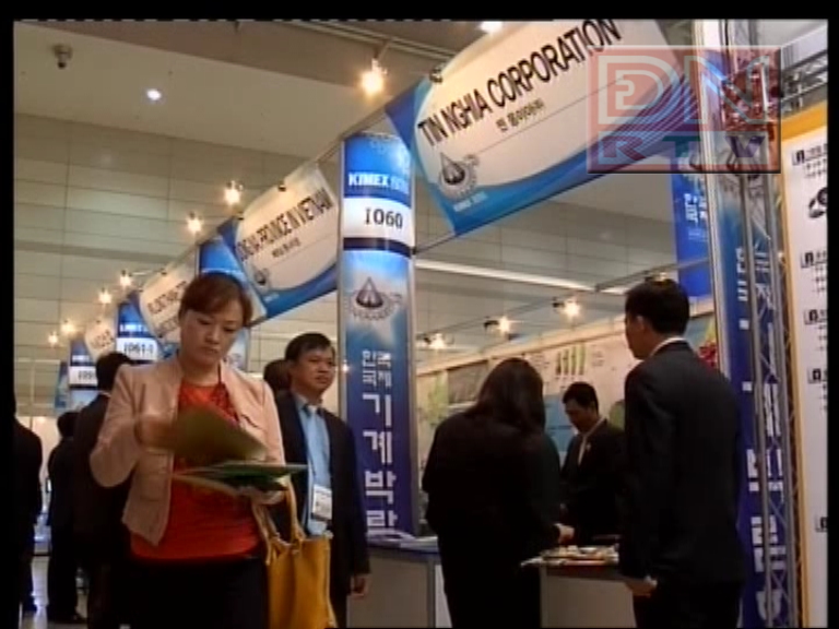 Đoàn công tác Đồng Nai đã khai trương gian hàng tại tỉnh Gyeongnam (Hàn Quốc)