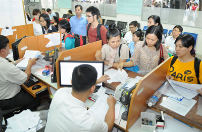 Businesses do tax declaration at the Ho Chi Minh City Taxation Department 
