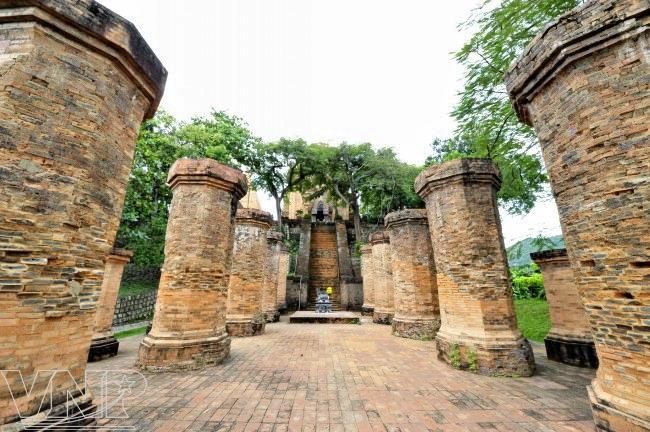 Ponagar Tower Complex