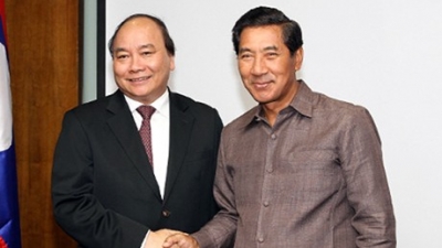 Vietnam vows to support Laos' socio-economic development