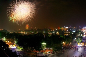 Hanoi glitters on Liberation Day
