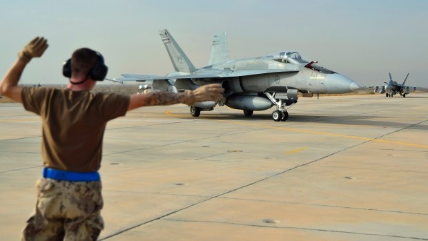 Máy bay chiến đấu CF-18 F của không quân Canada tham gia chiến dịch chống IS ở Iraq. (Nguồn: Canadian Press)