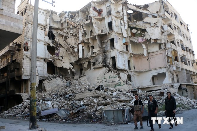 Khung cảnh đổ nát tại Bustan Pasha, khu vực lân cận với thành phố miền bắc Aleppo, Syria. (Ảnh: AFP/ TTXVN)