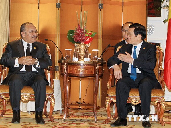 Chủ tịch nước tiếp xúc lãnh đạo nhiều nước bên lề Hội nghị APEC