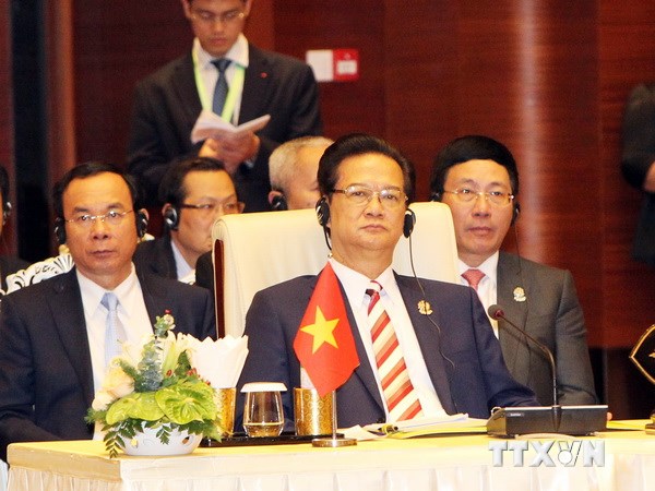 Thủ tướng nêu bật vấn đề Biển Đông tại Hội nghị Cấp cao ASEAN