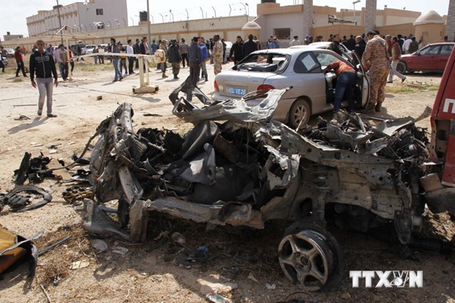Đánh bom nhằm vào đại sứ quán của Ai Cập và UAE tại Libya