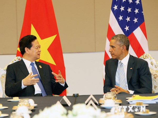 US President, PM Dung meet on margins of East Asia Summit