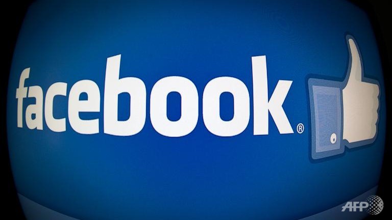 Facebook is preparing a new office version of its social networking site to compete with other sites like LinkedIn, the Financial Times reported. 