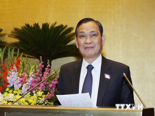 Bộ trưởng Bộ Nội vụ Nguyễn Thái Bình trả lời chất vấn của đại biểu Quốc hội. (Ảnh: TTXVN)