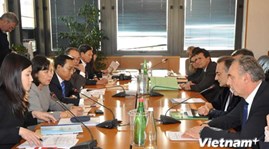 Vietnam, Italy exchange judicial experience