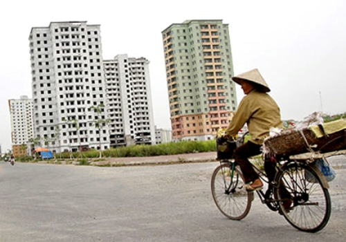 The central bank is suggesting joint-stock commercial bankss join the national real estate bailout programme to assist low-income homebuyers.