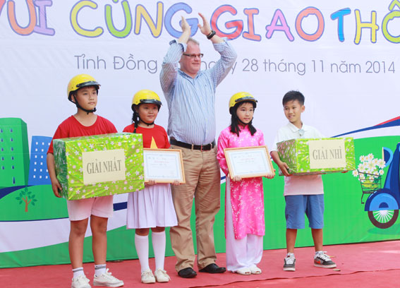 Over 1,000 primary students join Traffic Safety Day