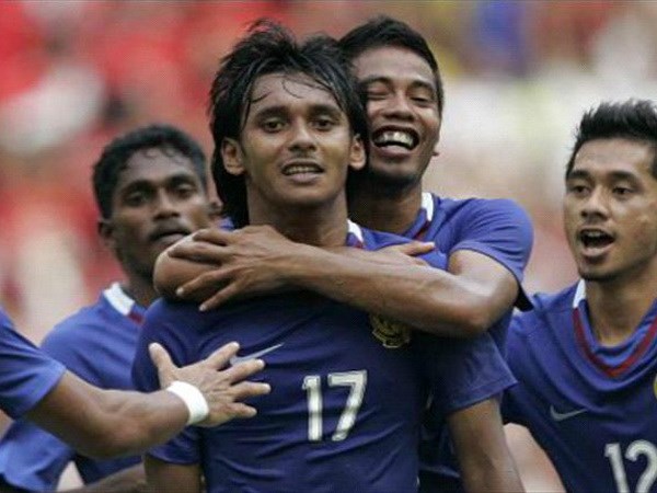 Amri Yahyah (số 17) sẽ vắng mặt ở trận gặp tuyển Việt Nam. (Nguồn:Goal.com)