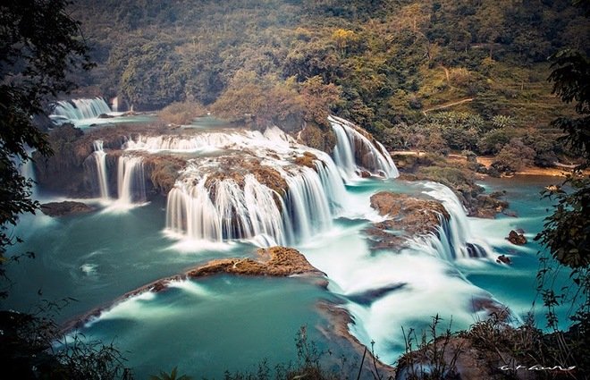 The spectacular beauty of Ban Gioc Waterfall