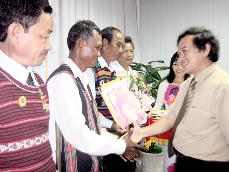 Con đường không còn đơn độc