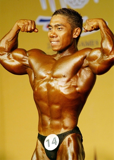 Vietnamese body builder Pham Van Mach.