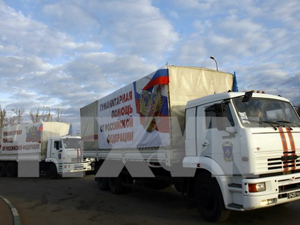 Đoàn xe chuyển hàng viện trợ thứ tư của Nga tới đông nam Ukraine. (Nguồn: AFP/TTXVN)