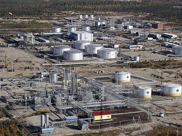 Nhà máy lọc dầu Rosneft ở thị trấn Gubkinsky, tây Siberia, Nga. (Nguồn: AFP/TTXVN)