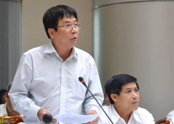 Phó Giám đốc Sở Xây dựng Nguyễn Thanh Lâm trả lời về việc cấp phép cho dự án cải tạo cảnh quan sông Đồng Nai tại buổi họp báo