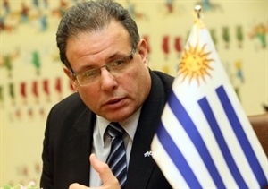 Uruguay's top legislator begins Vietnam visit