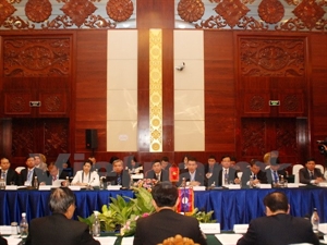 Vietnam, Laos agree to complete border marker planting this year