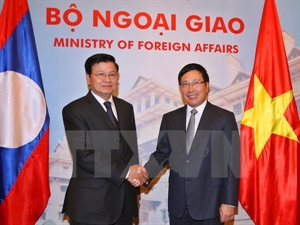 Vietnam pledges support to Laos as 2016 ASEAN Chair