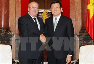 State President Truong Tan Sang welcomes Cuban Prosecutor General Dario Delgado Cura