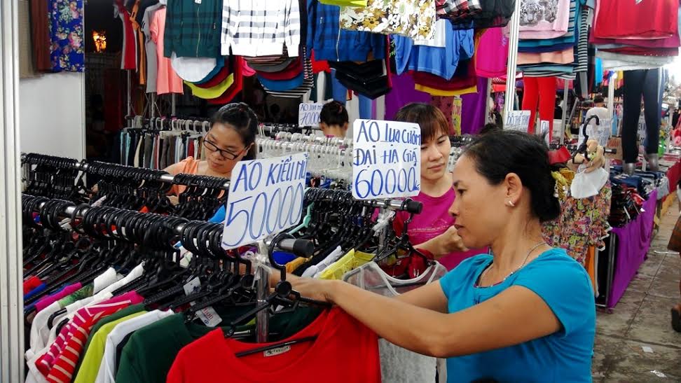 Trade fair promotes local products in Long Thanh