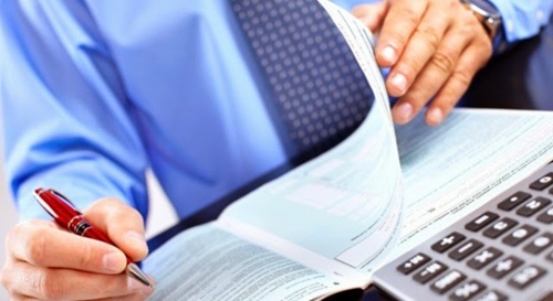 Foreign businesses should follow norms for opening branches