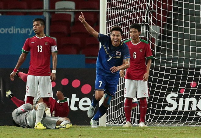 U23 Thái Lan dễ dàng đánh bại U23 Indonesia để vào chung kết.