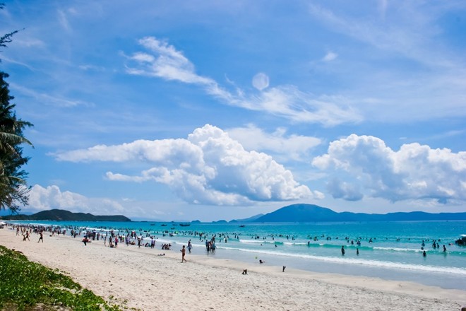 The most popular beaches in north Vietnam