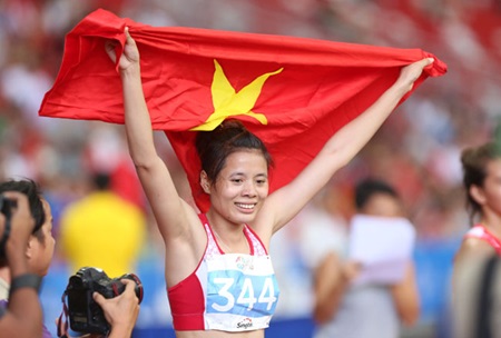 Huyen powers to 400m gold at Asian Grand Prix