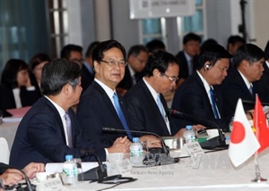 Prime Minister Nguyen Tan Dung attends the Vietnam-Japan economic seminar.