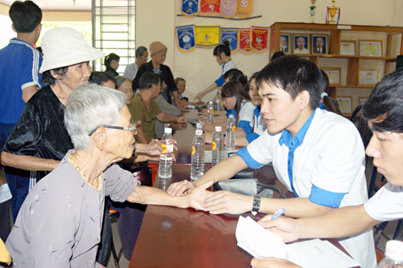 Quan tâm đến các hoạt động an sinh xã hội