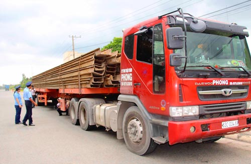 Overloaded trucks banned in HCMC-Long Thanh-Dau Giay Expressway