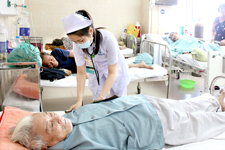 Nhập viện ồ ạt vì bệnh hô hấp