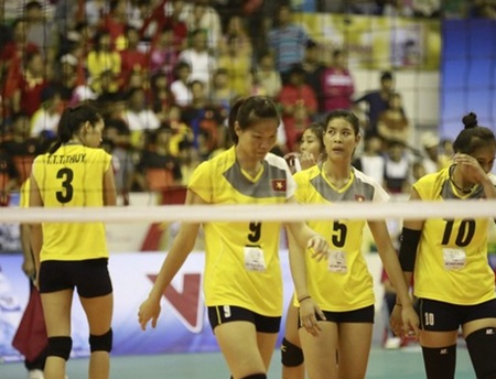 Viet Nam continued to maintain their victory run in the International Women's Volleyball - VTV Cup, defeating Liaoning of China yesterday in Bac Lieu Province and thus staying put at the top of the charts.