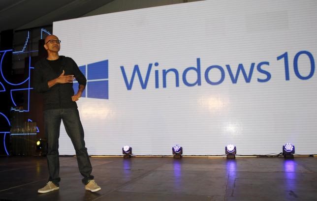 Microsoft's Windows 10 wins plaudits
