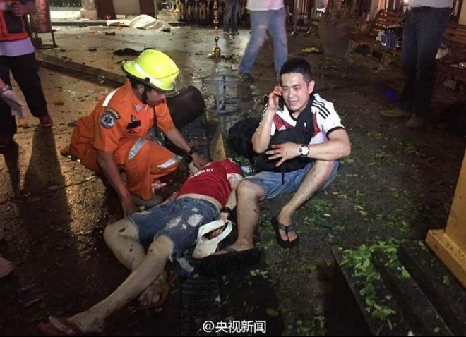 Hiện trường thảm khốc vụ đánh bom ở Bangkok tối 17/8. (Nguồn: CCTV)