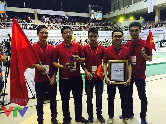 Vietnam triumphs at Asia-Pacific robot contest for fifth time