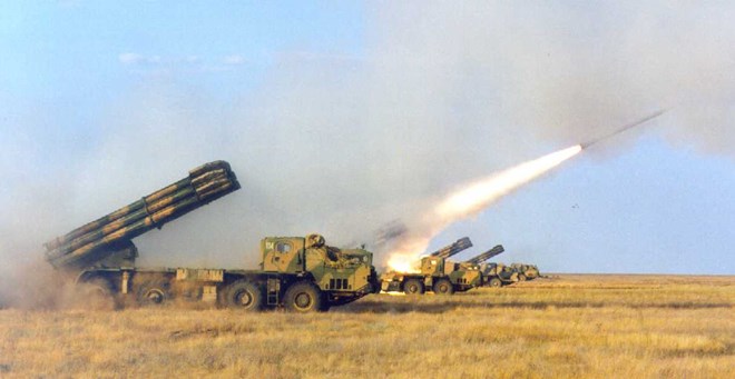 Ukraine: DPR tố chính quyền Kiev triển khai vũ khí hạng nặng