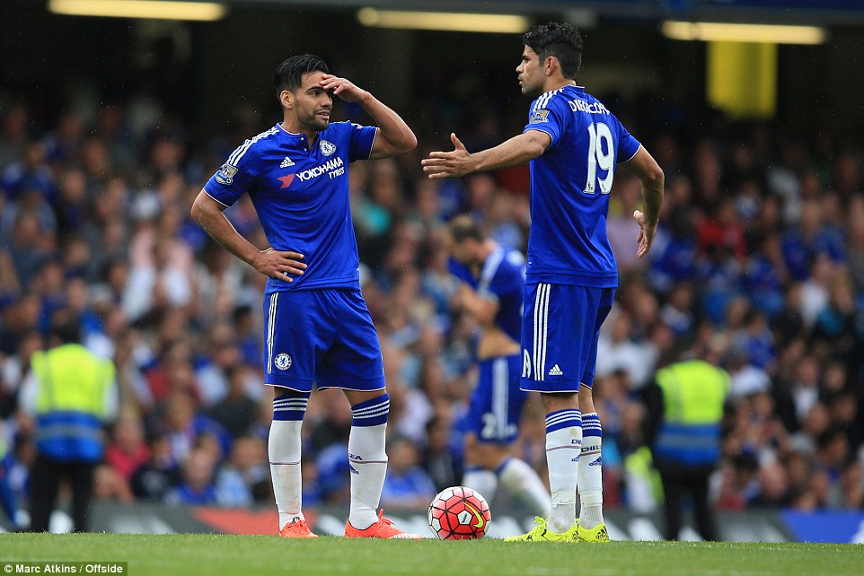 Chelsea và Liverpool thua sốc, Real thắng đậm