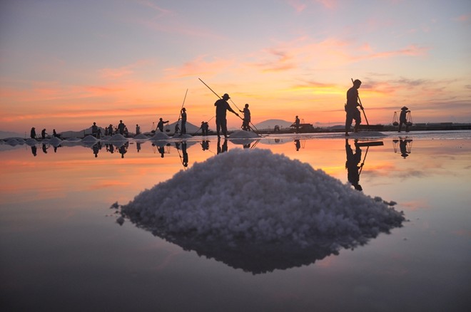 Hon Khoi salt field