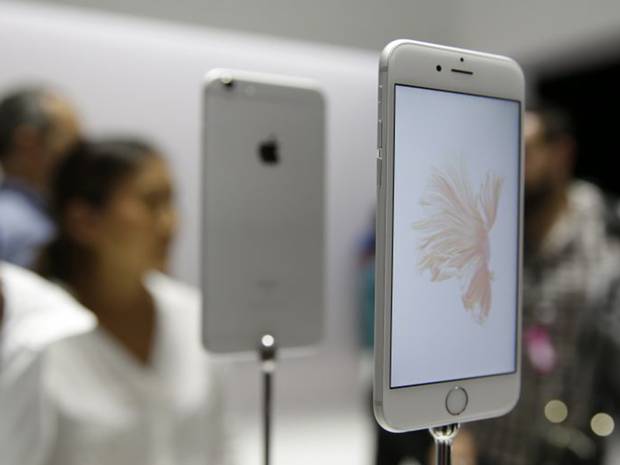 iPhone 6s review: New phone looks the same but feels completely different