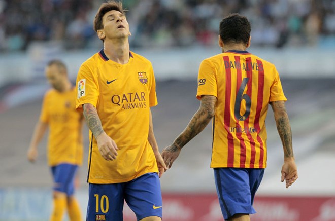 Barcelona thảm bại 1-4, "dâng" ngôi đầu La Liga cho Real Madrid
