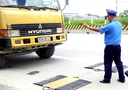 Đưa vào sử dụng cân xe thế hệ mới