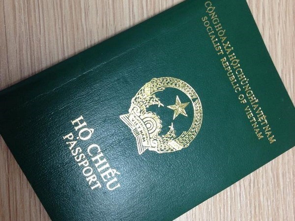 Vietnamese passport 