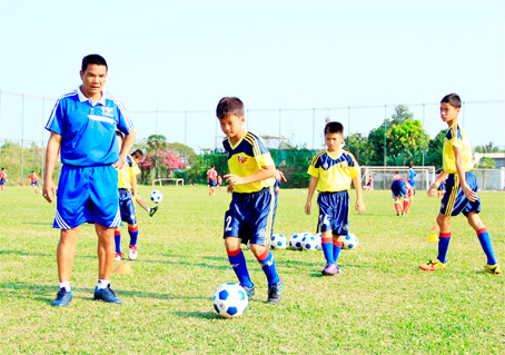 "Hội nghị Diên Hồng" bóng đá sẽ tổ chức vào tháng 11-2015